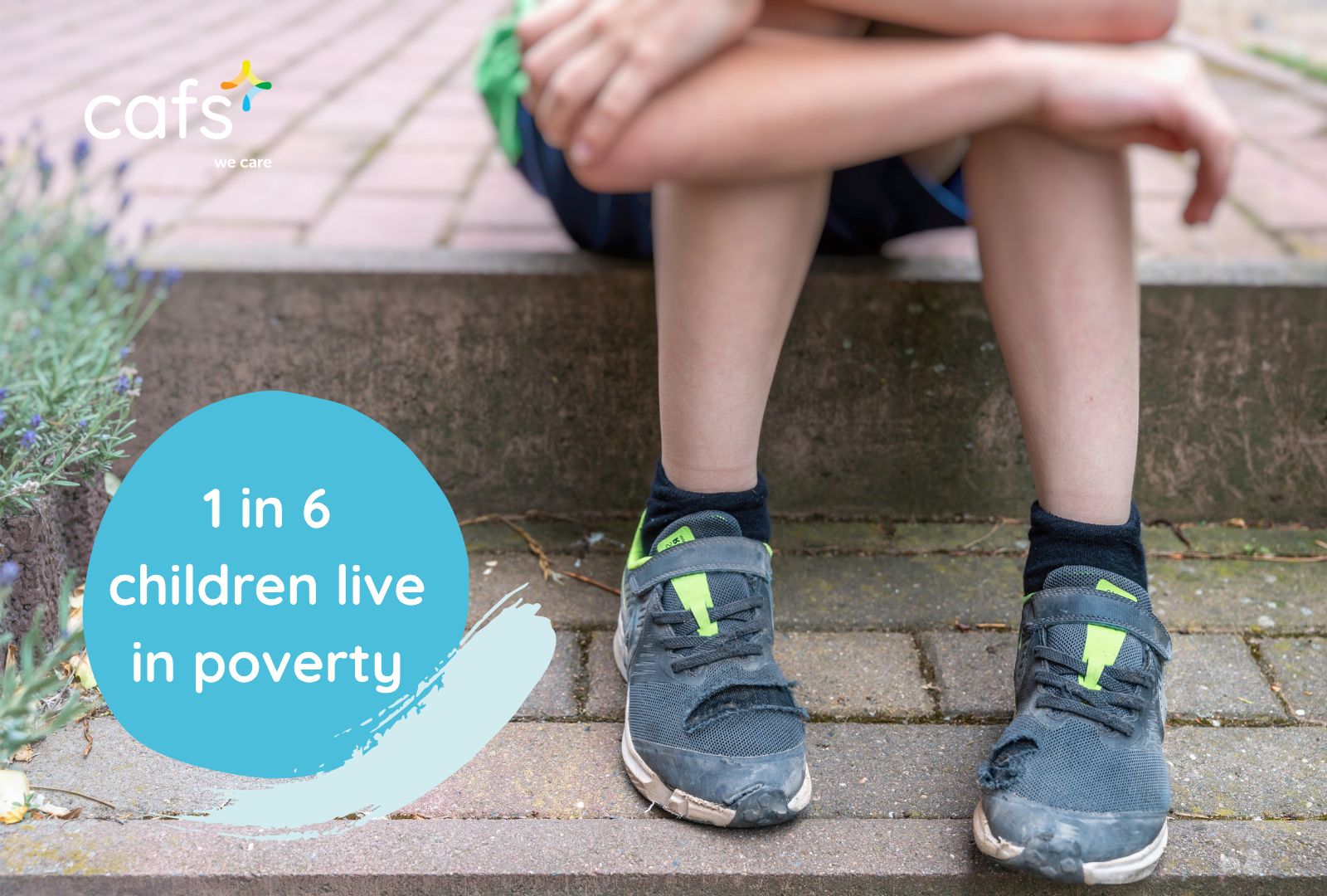 Young child sitting on a step with message 1 in 6 children live in poverty