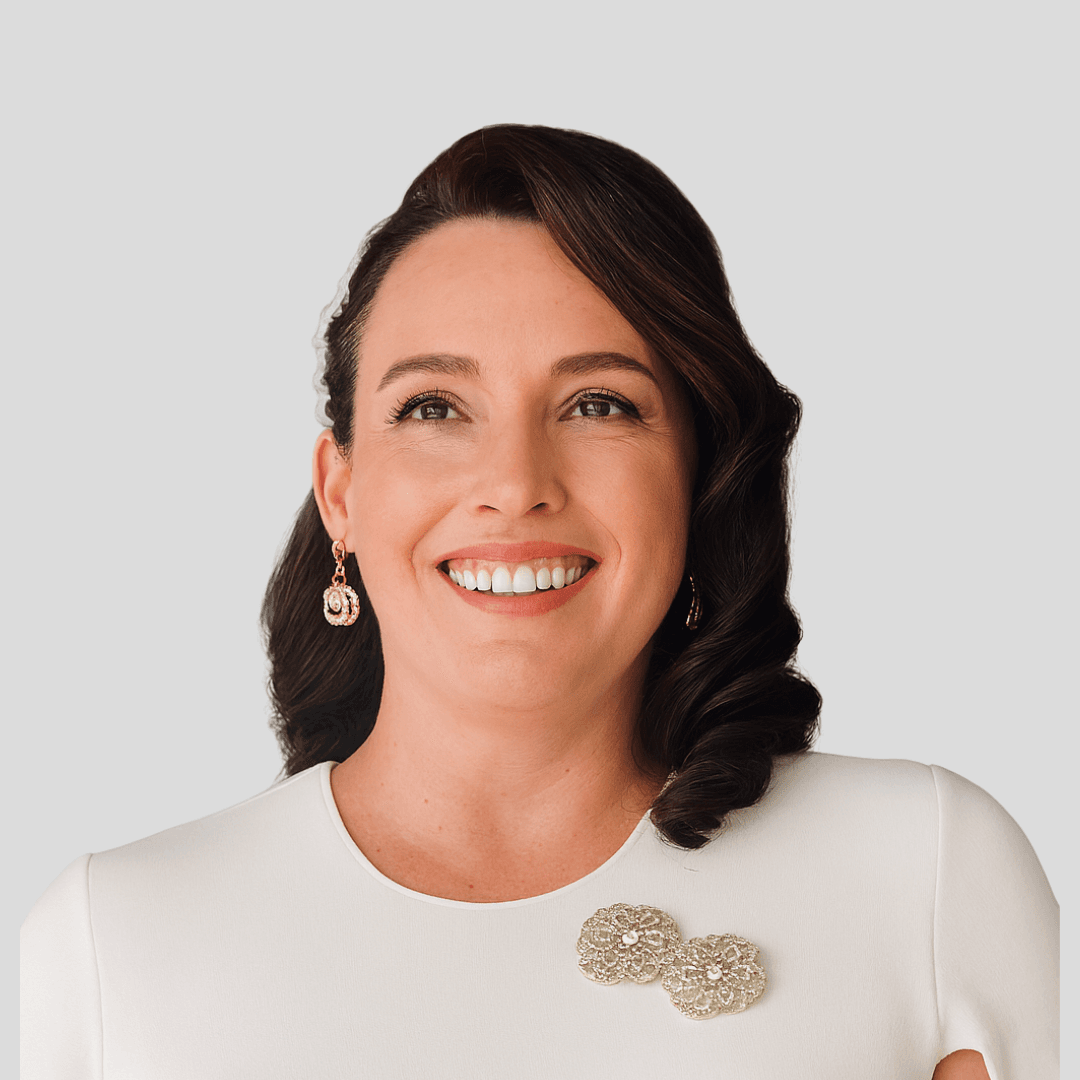 Kate Davis Headshot